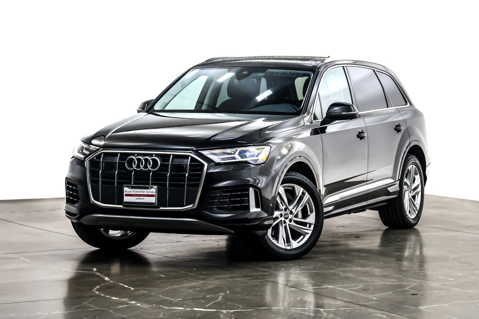 2023 Audi Q7 Premium Plus's photo