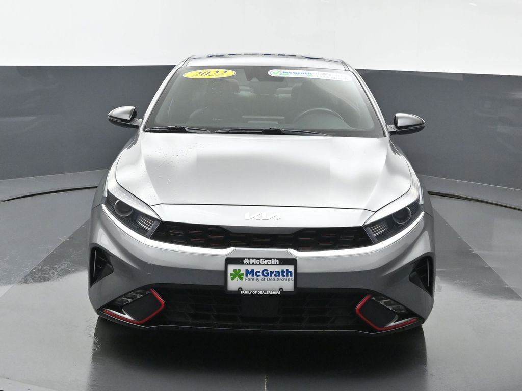 2022 Kia Forte GT-Line photo 2