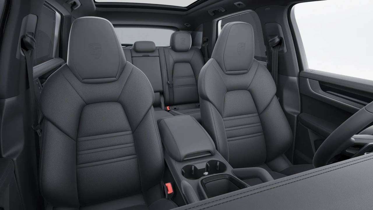 2026 Porsche Cayenne S photo 11