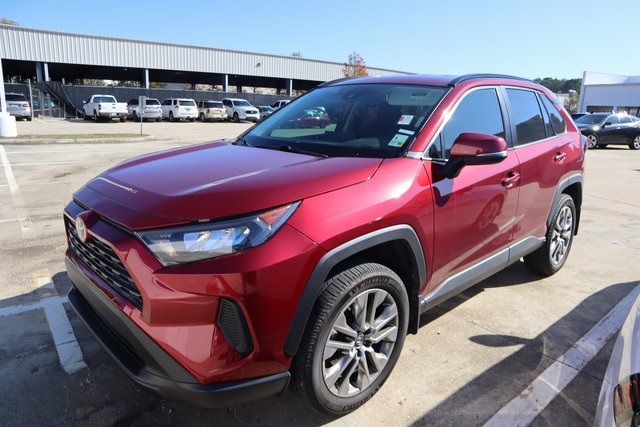 2019 Toyota RAV4 LE