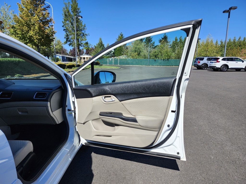 2014 Honda Civic LX photo 25