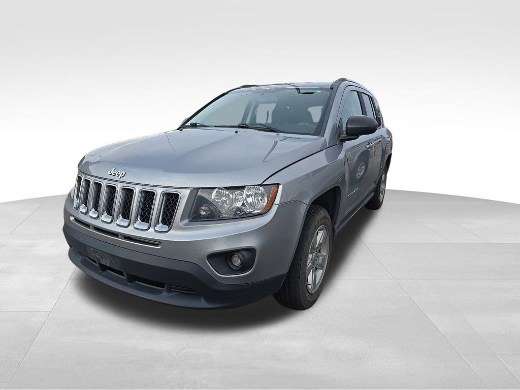 2015 Jeep Compass Sport photo 3