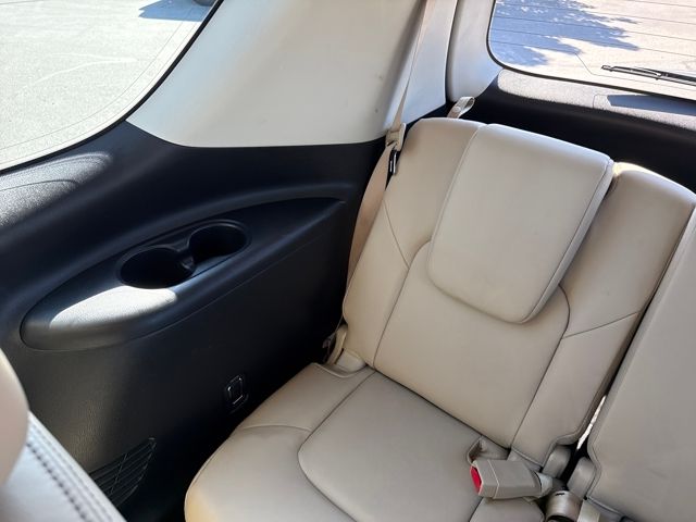 2023 Nissan Armada SL photo 25