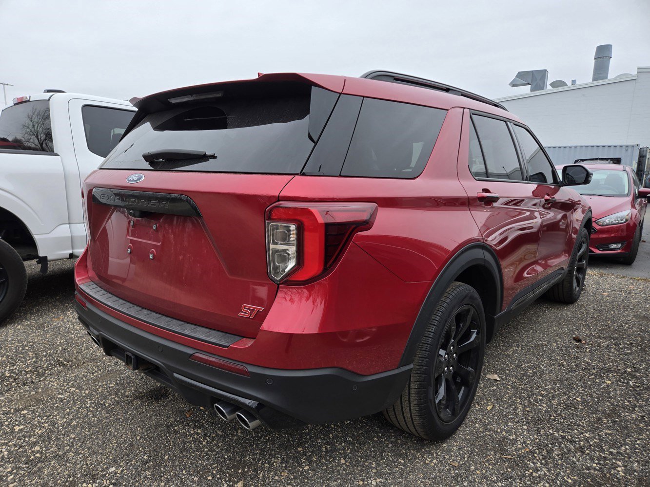2020 Ford Explorer ST photo 4