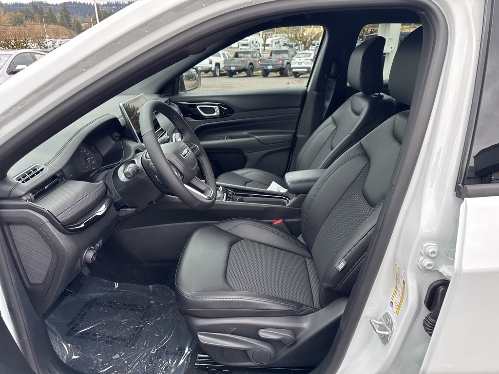 2025 Jeep Compass Latitude photo 4