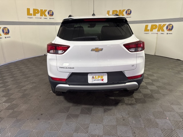 2023 Chevrolet Trailblazer LT photo 4
