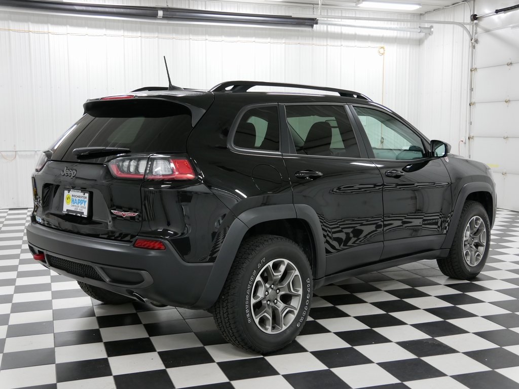 2022 Jeep Cherokee Trailhawk photo 3
