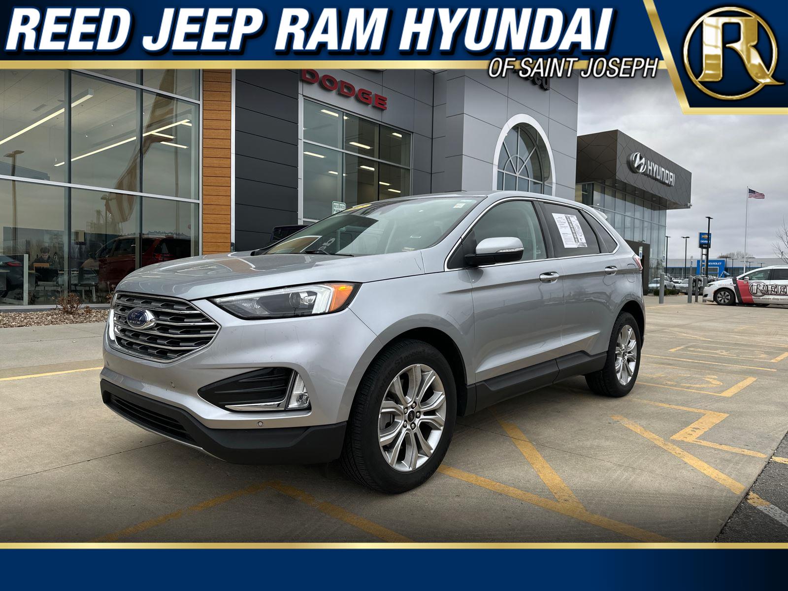 2024 Ford Edge Titanium's photo