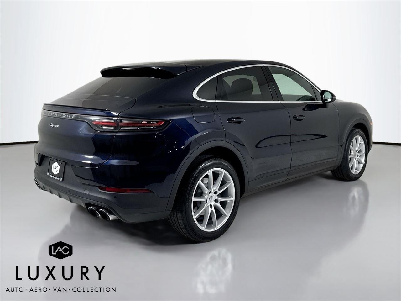 2022 Porsche Cayenne Coupe photo 3