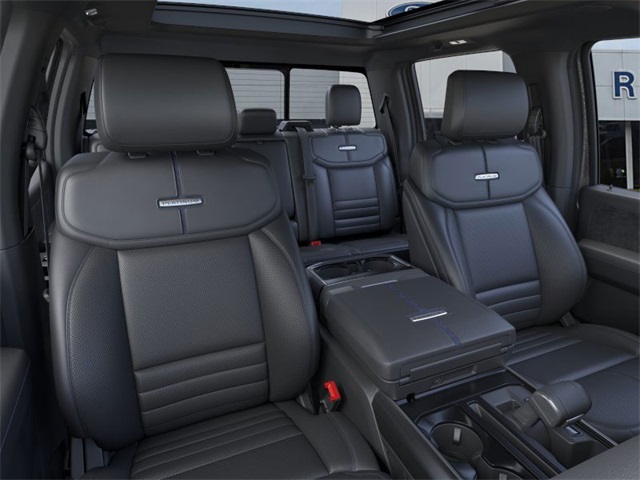 2025 Ford F-150 Platinum photo 9