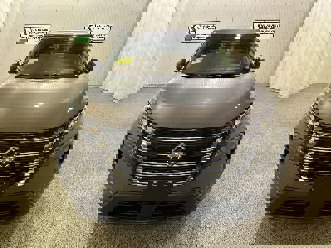 2026 Nissan Rogue S photo 2