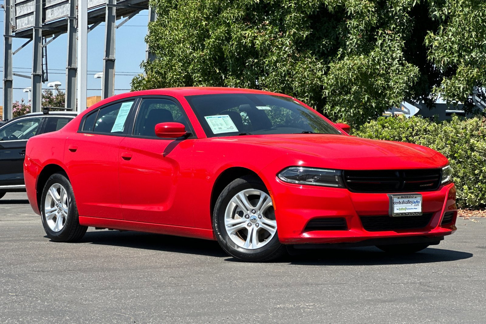 2022 Dodge Charger SXT photo 2