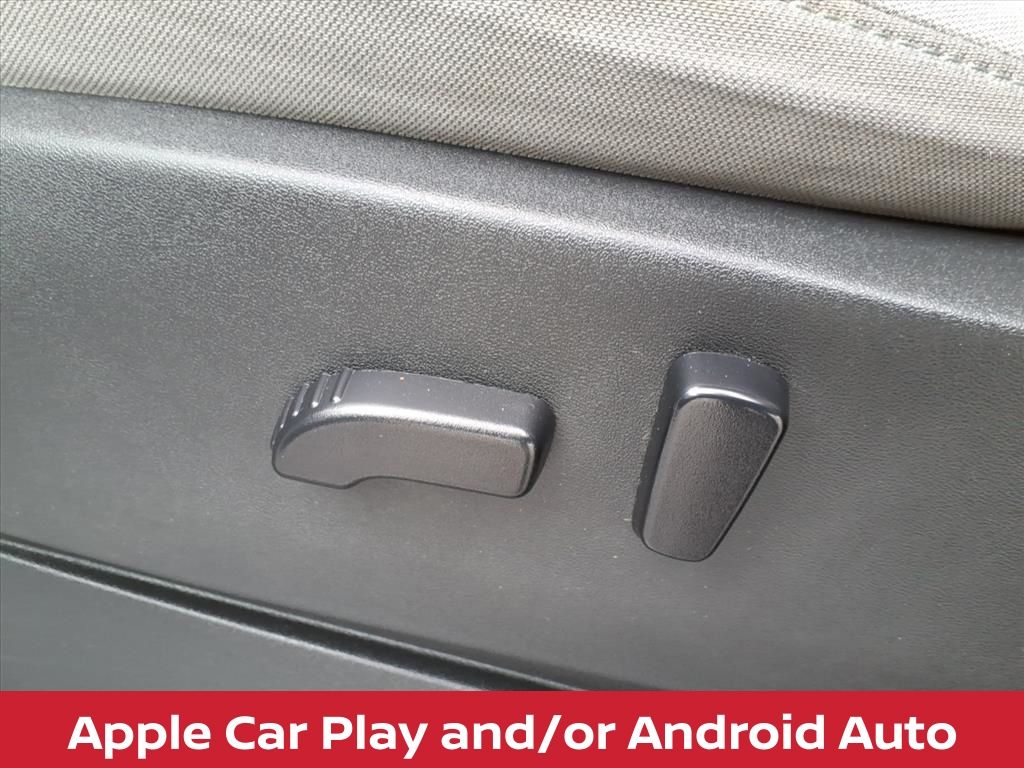 2022 Nissan Frontier SV photo 3