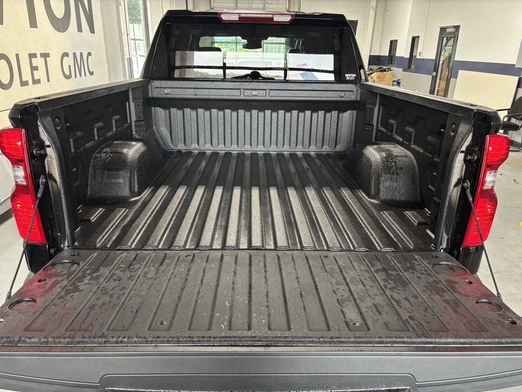 2025 Chevrolet Silverado 1500 Custom photo 25