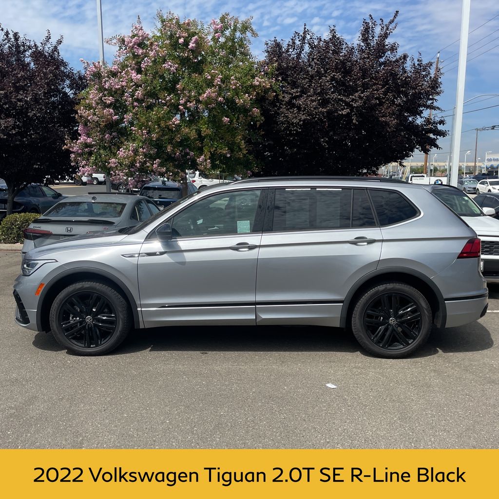 2022 Volkswagen Tiguan SE R-Line Black photo 3