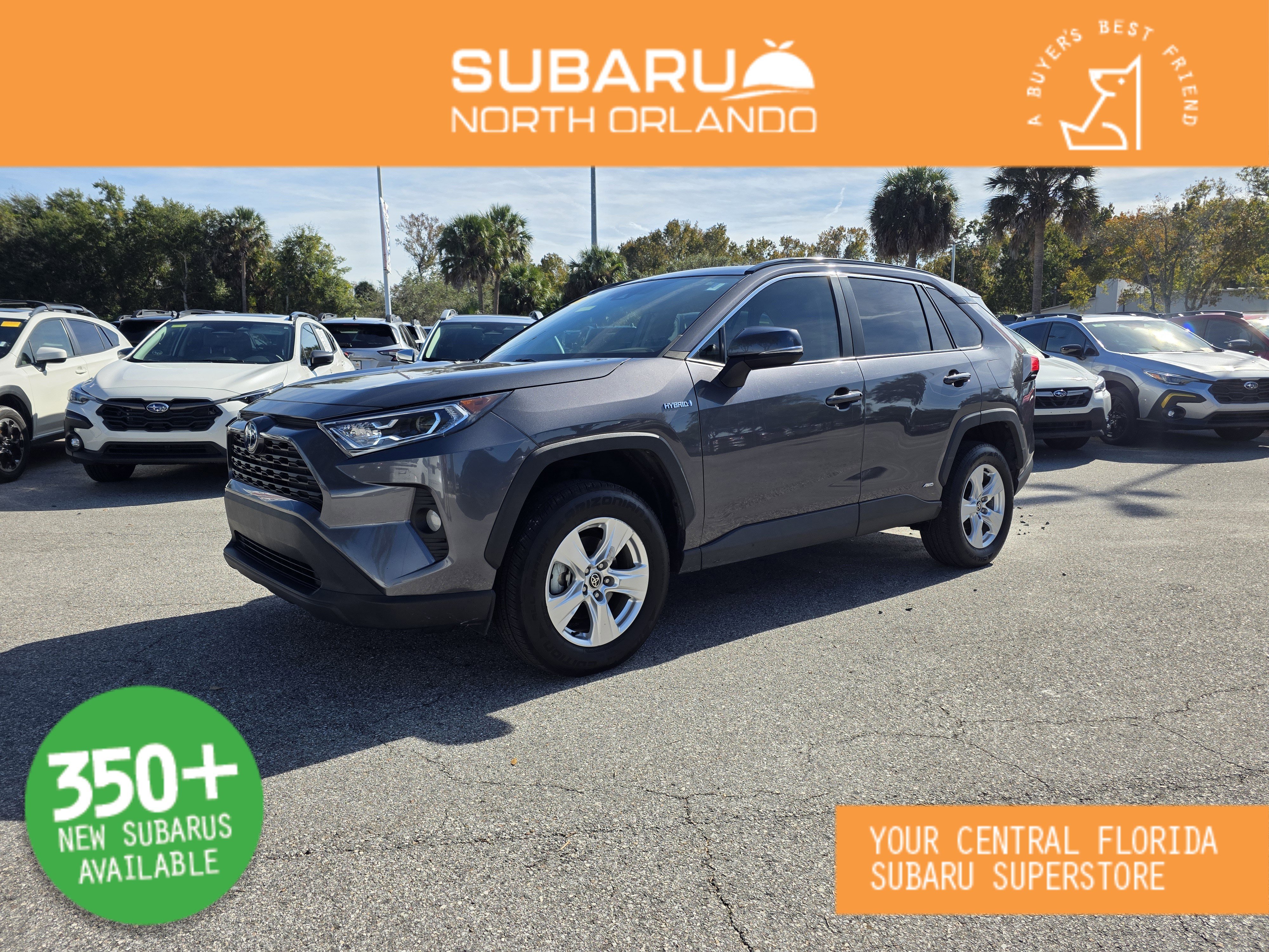 2021 Toyota RAV4 XLE's photo