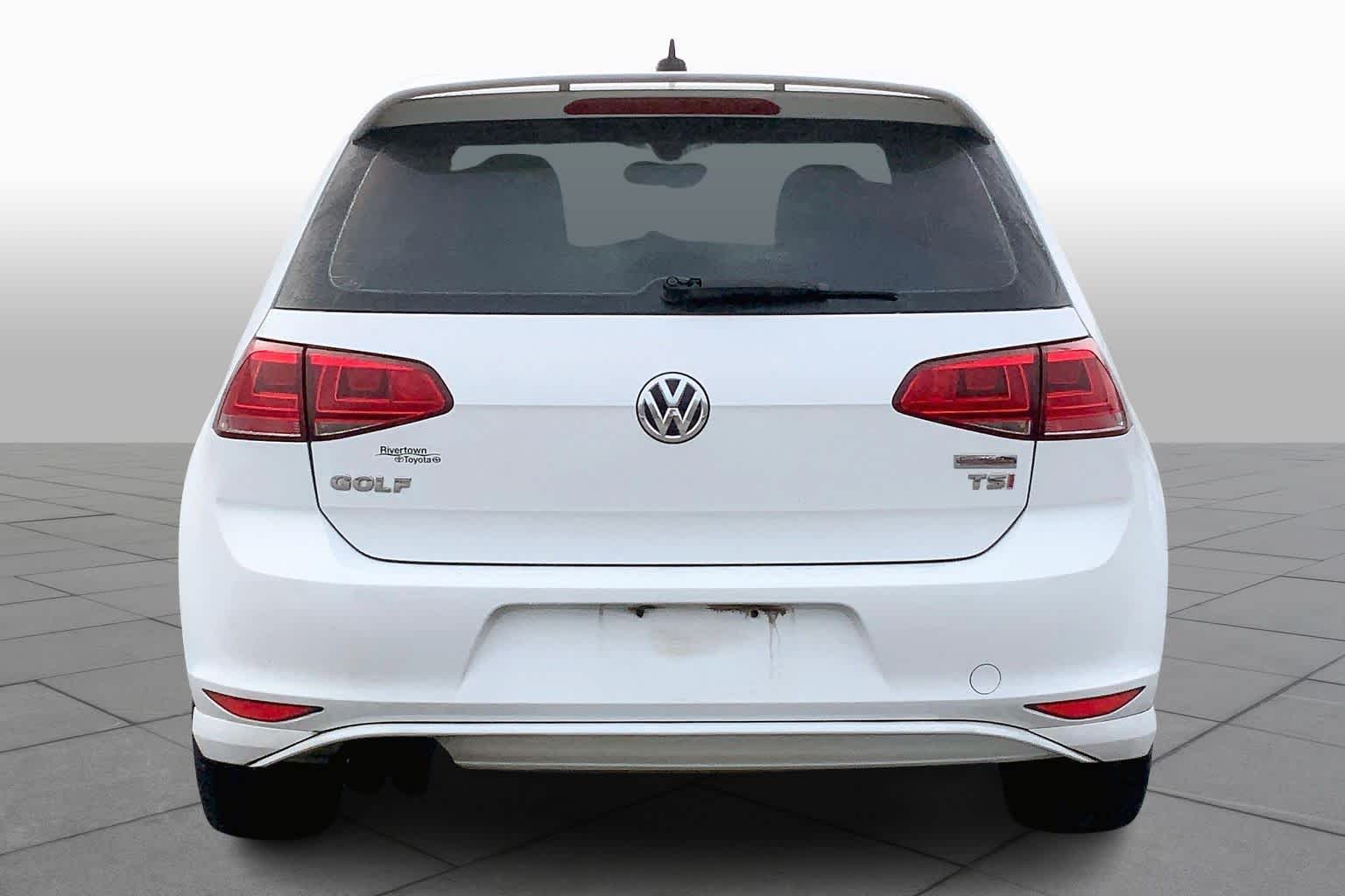 2015 Volkswagen Golf TSI SE photo 2