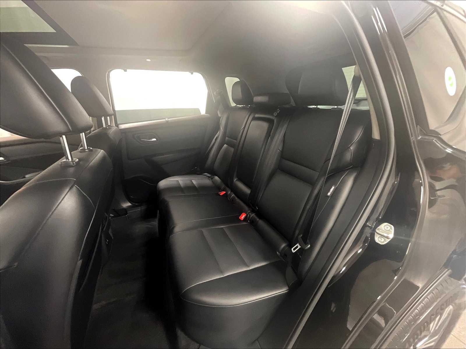 2022 Nissan Rogue SV photo 15