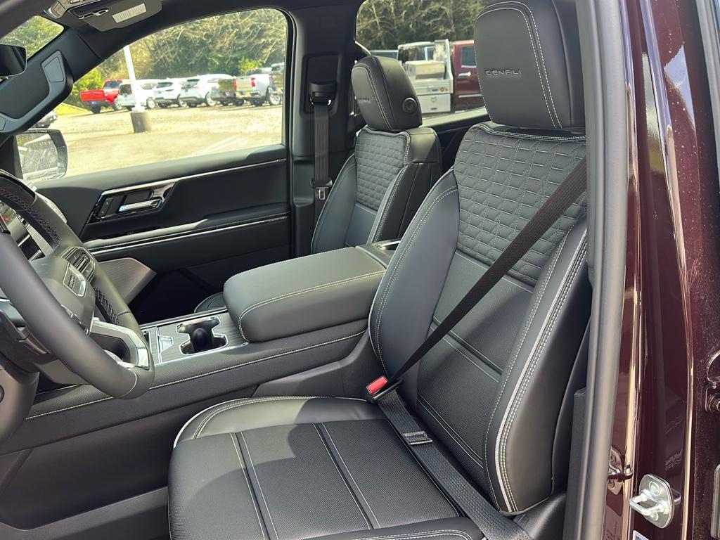 2025 Gmc Sierra EV Denali photo 13