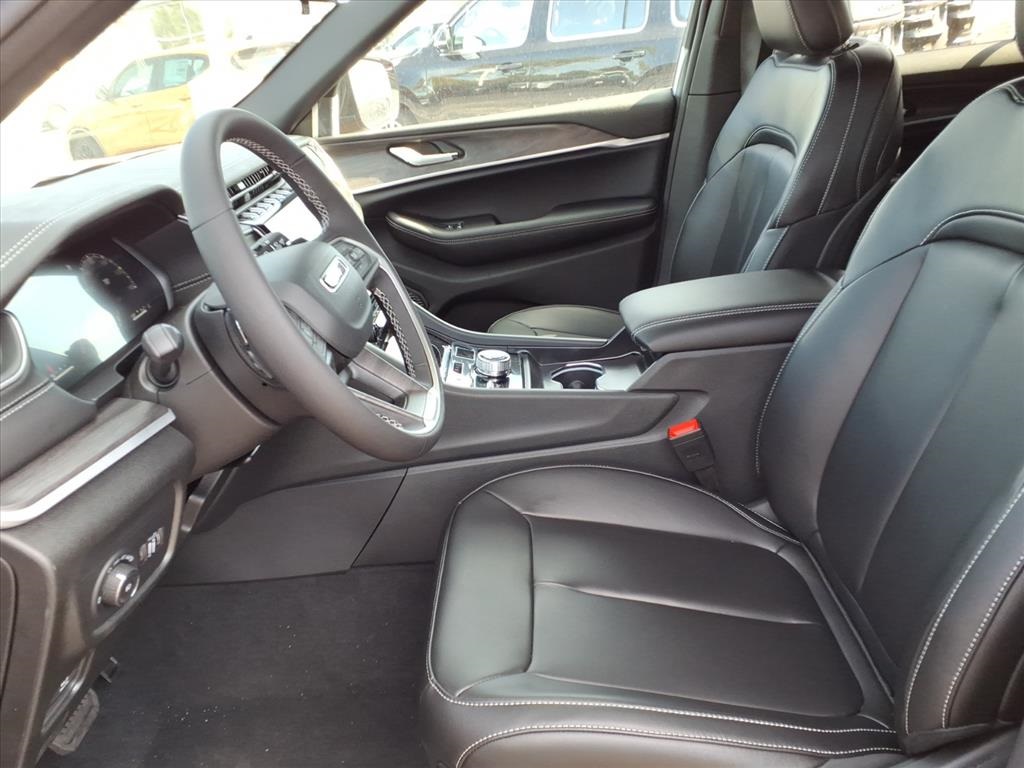 2025 Jeep Grand Cherokee Limited photo 5