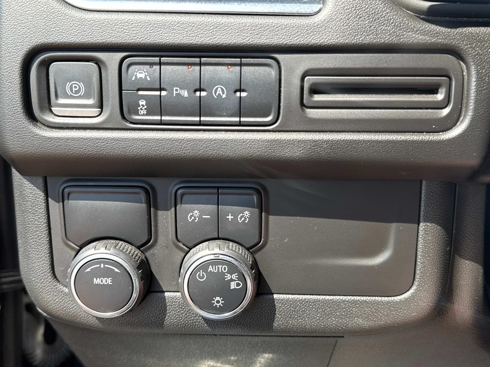 2023 Chevrolet Tahoe LT photo 18