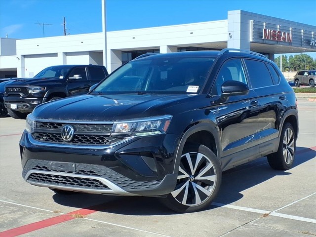 2024 Volkswagen Taos SE