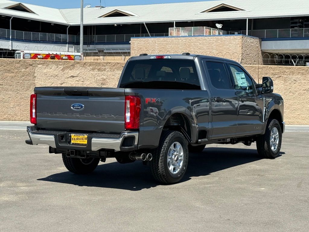 2026 Ford F-250 XLT photo 4