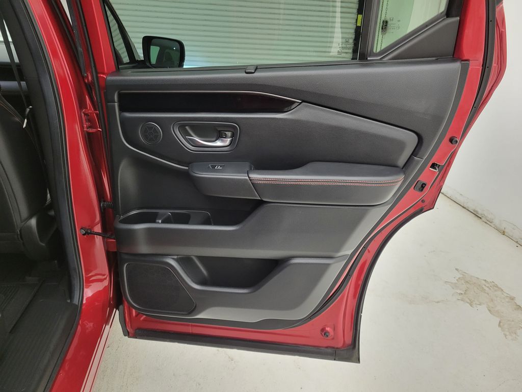 2025 Honda Pilot TrailSport photo 40