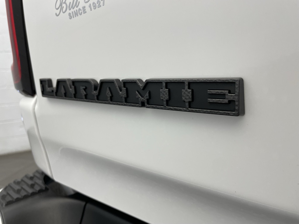 2025 Ram 1500 Laramie photo 3
