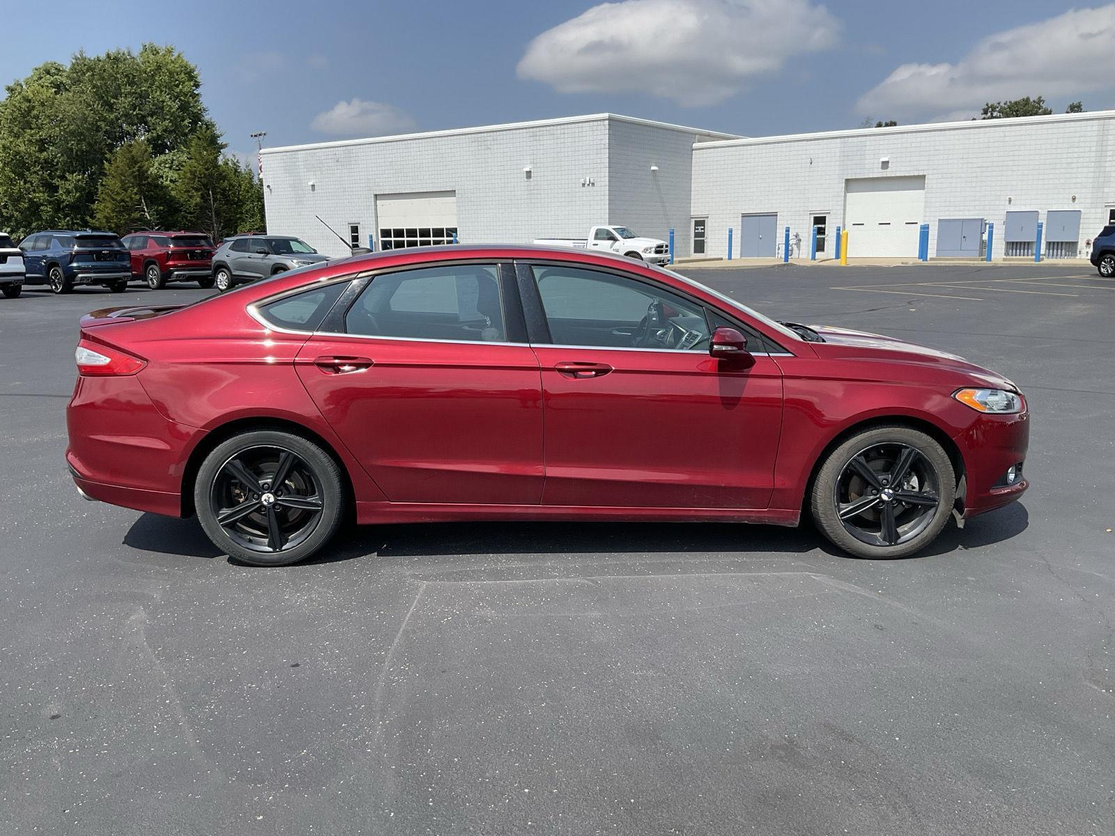 2016 Ford Fusion SE photo 5