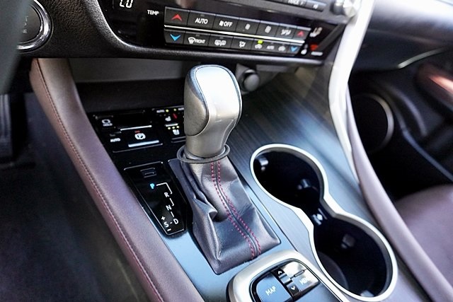 Used 2017 White Lexus 350 image 30