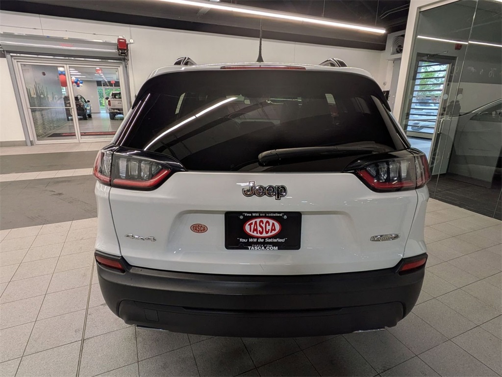 2022 Jeep Cherokee Latitude Lux photo 2