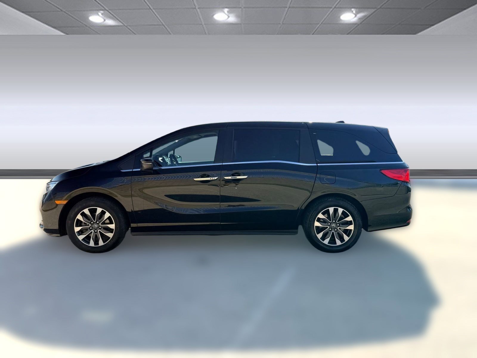 2024 Honda Odyssey EX-L photo 2