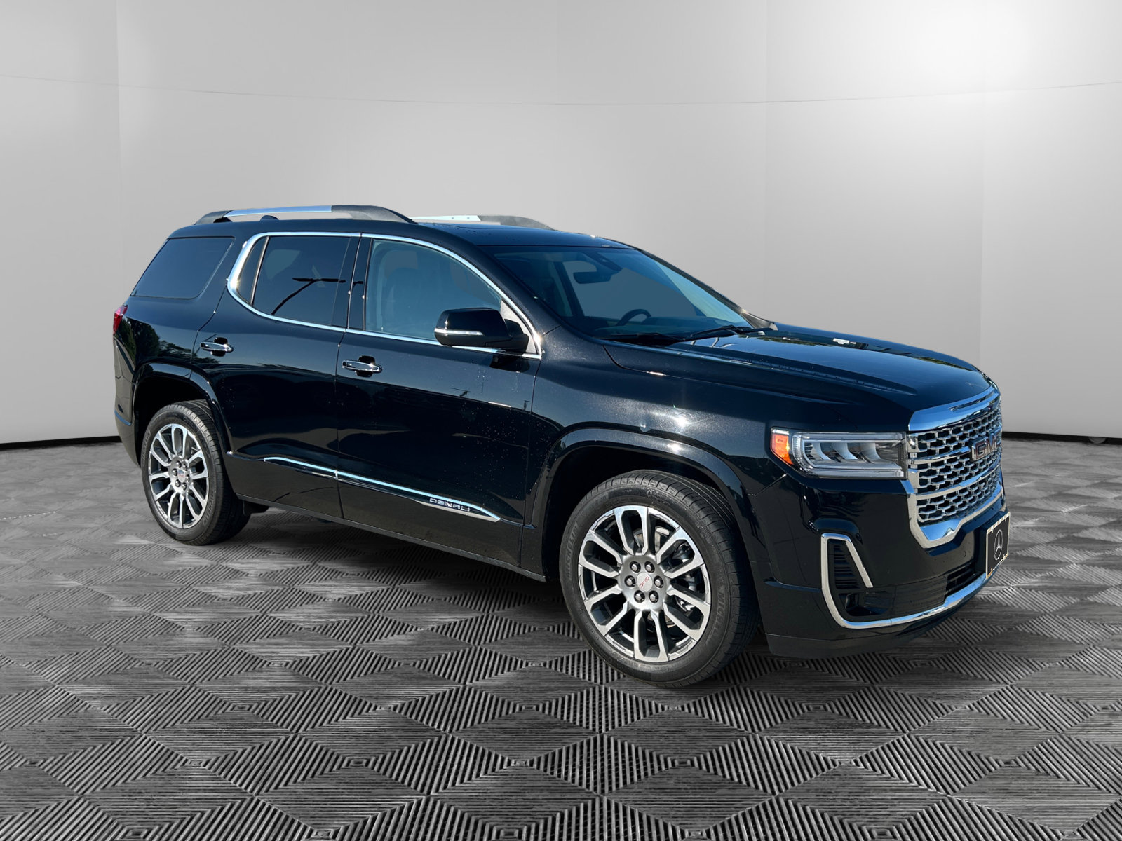 2021 GMC Acadia Denali's photo