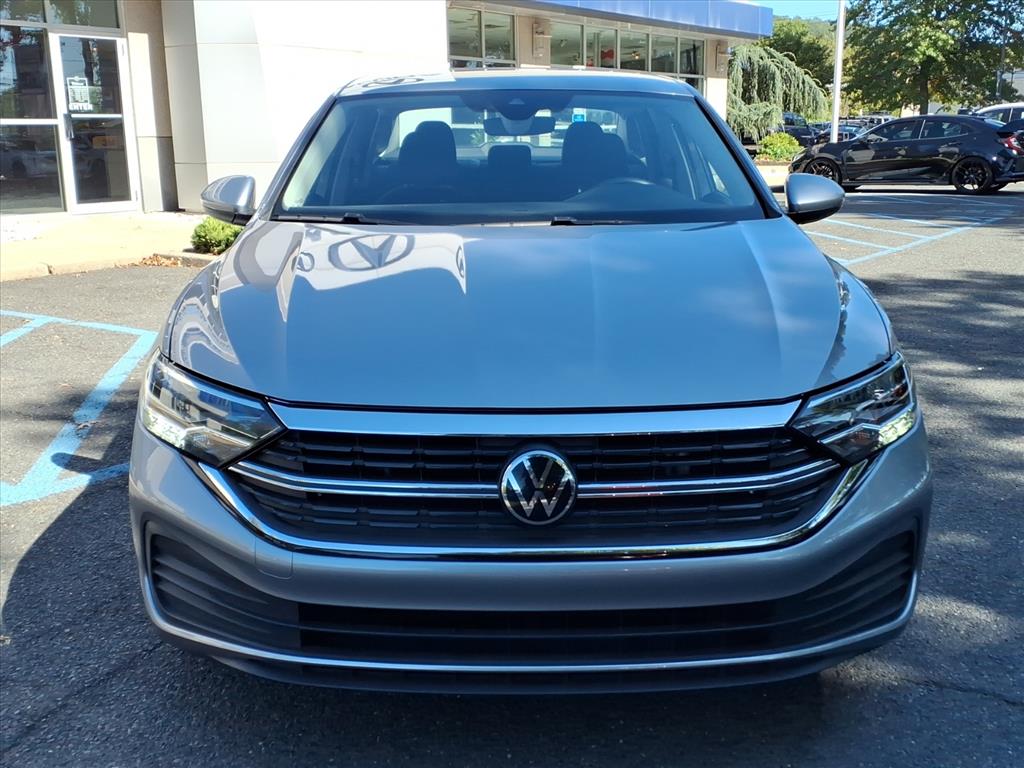 2024 Volkswagen Jetta S photo 2