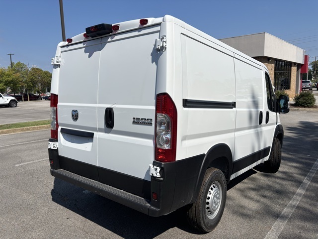 2026 Ram 1500 photo 2