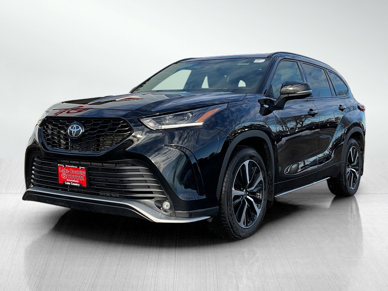 2021 Toyota Highlander XSE's photo
