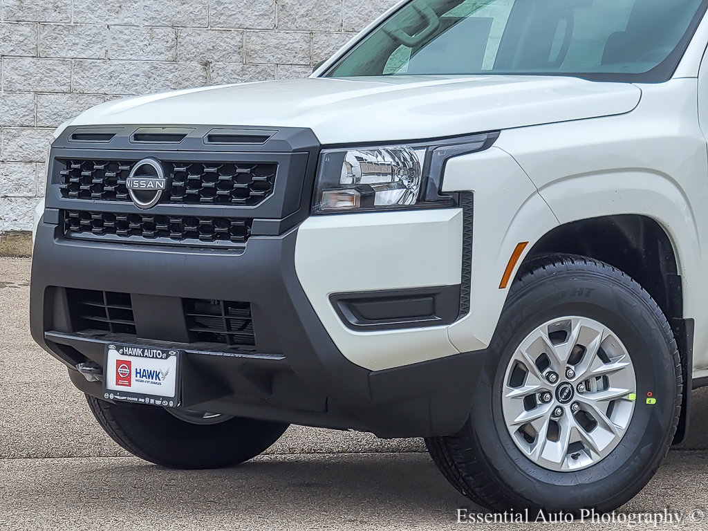 2025 Nissan Frontier S Crew Cab photo 2
