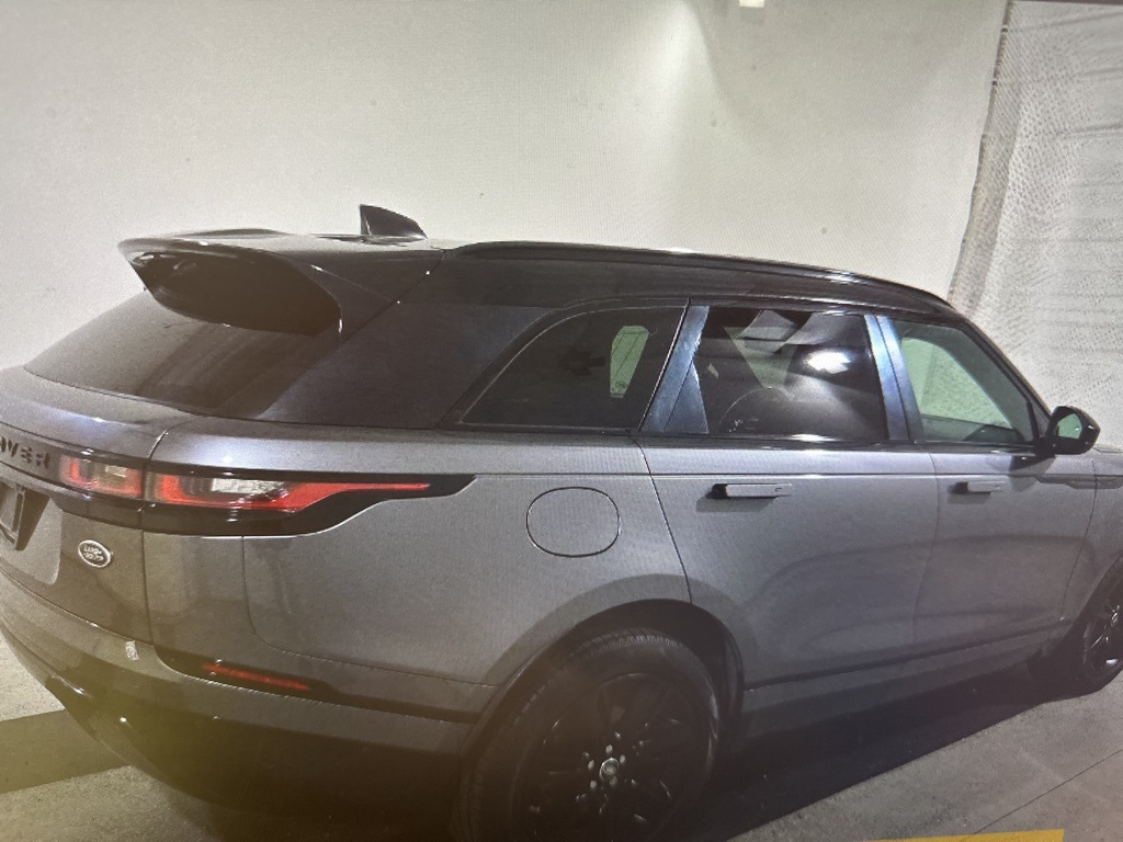 2019 Land Rover Range Rover Velar SE photo 4