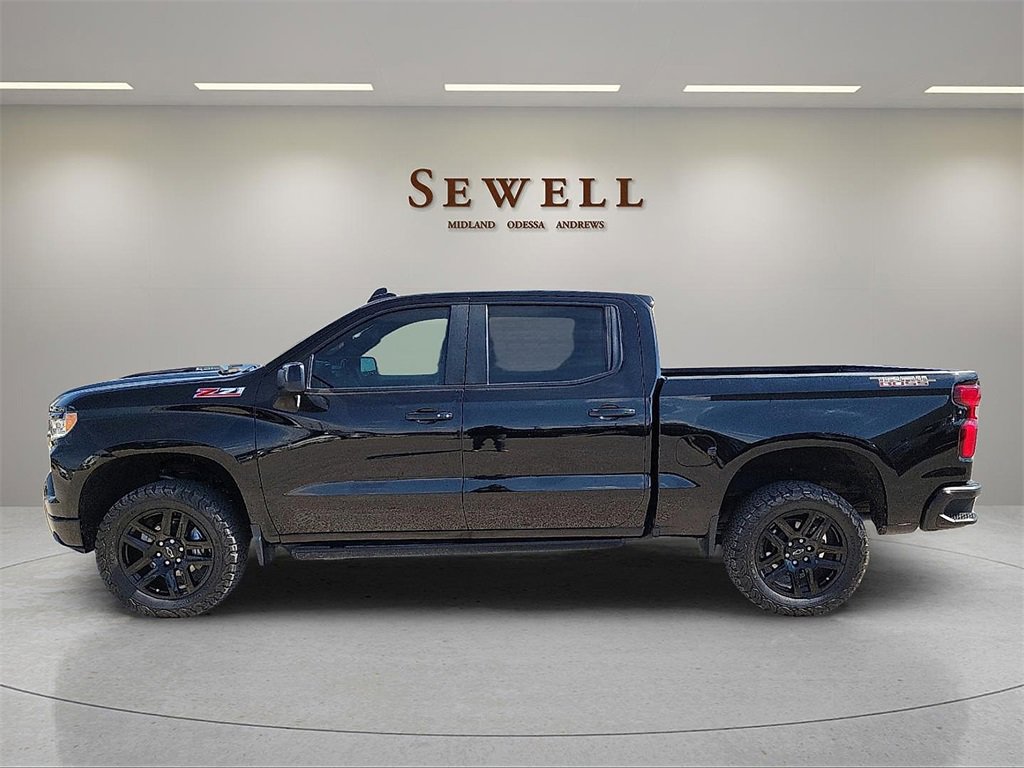 2022 Chevrolet Silverado 1500 LT Trail Boss photo 2
