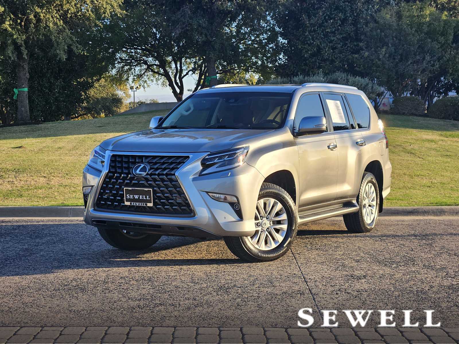 2021 Lexus GX Base's photo
