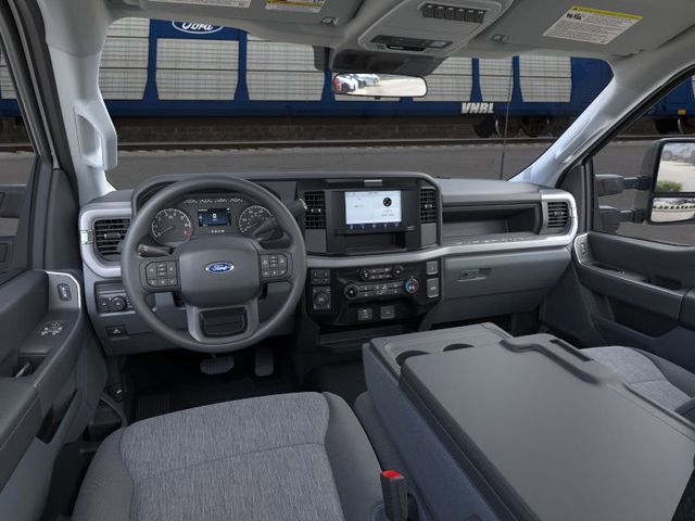 2026 Ford F-350 XL photo 7