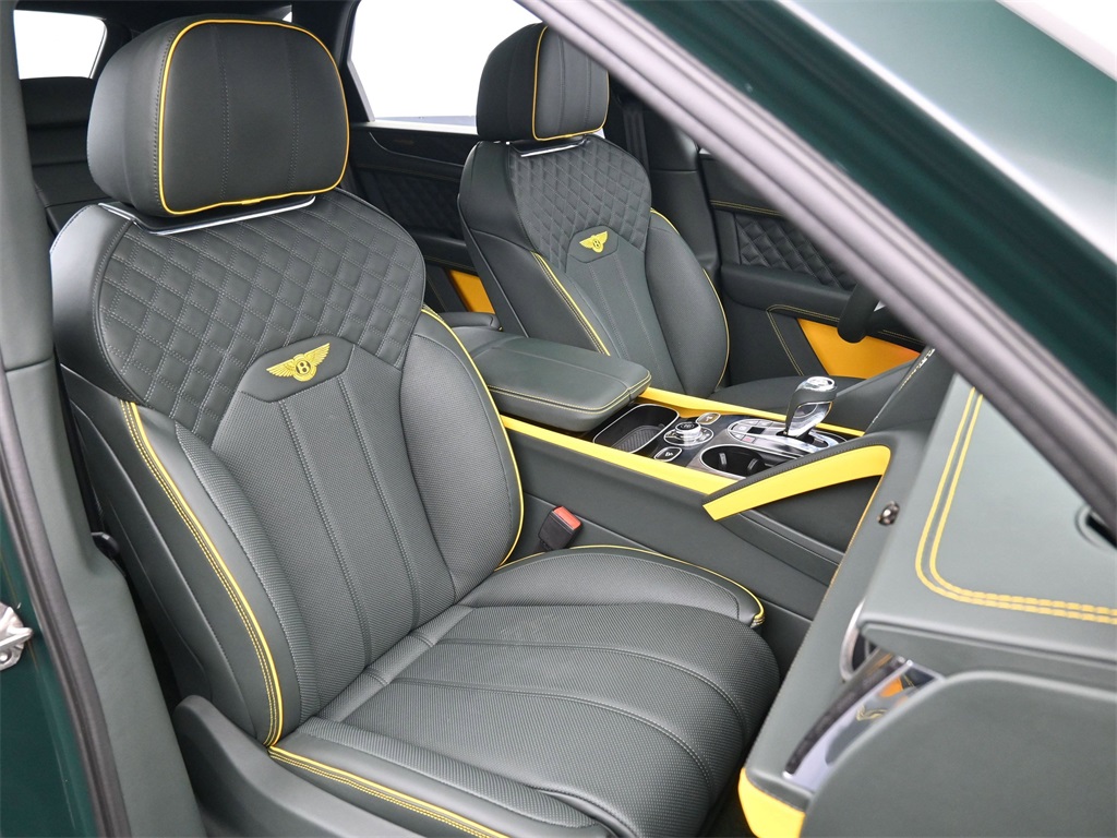2025 Bentley Bentayga S photo 17