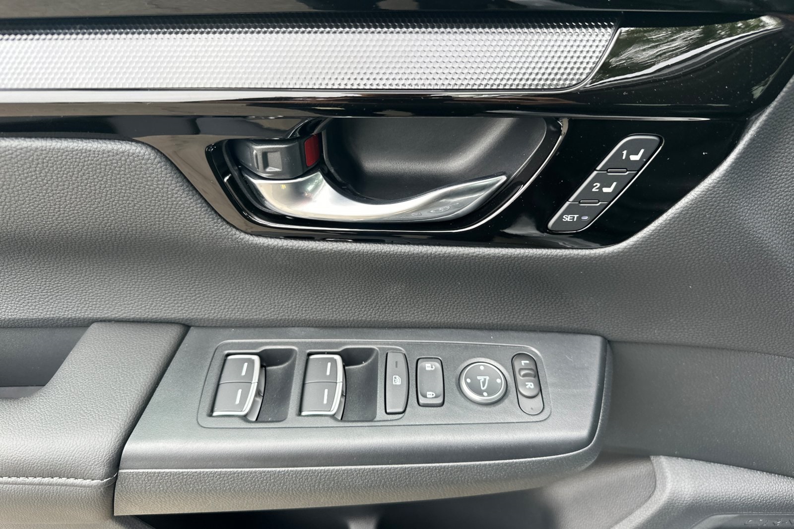 2026 Honda CR-V EX-L photo 9