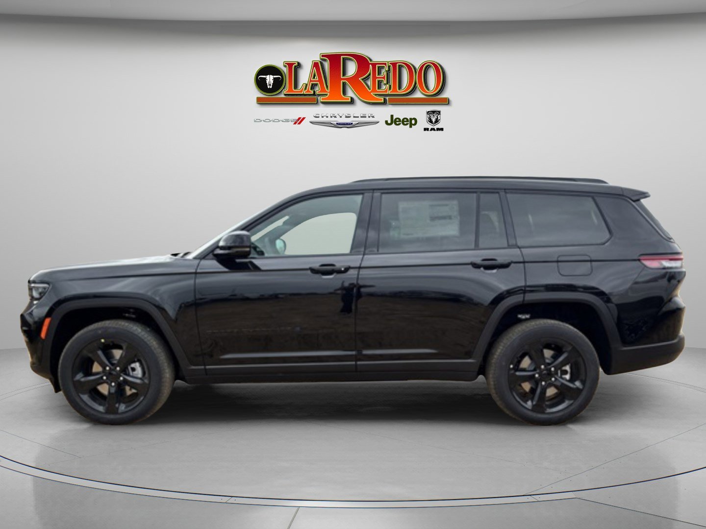 2025 Jeep Grand Cherokee Limited photo 3