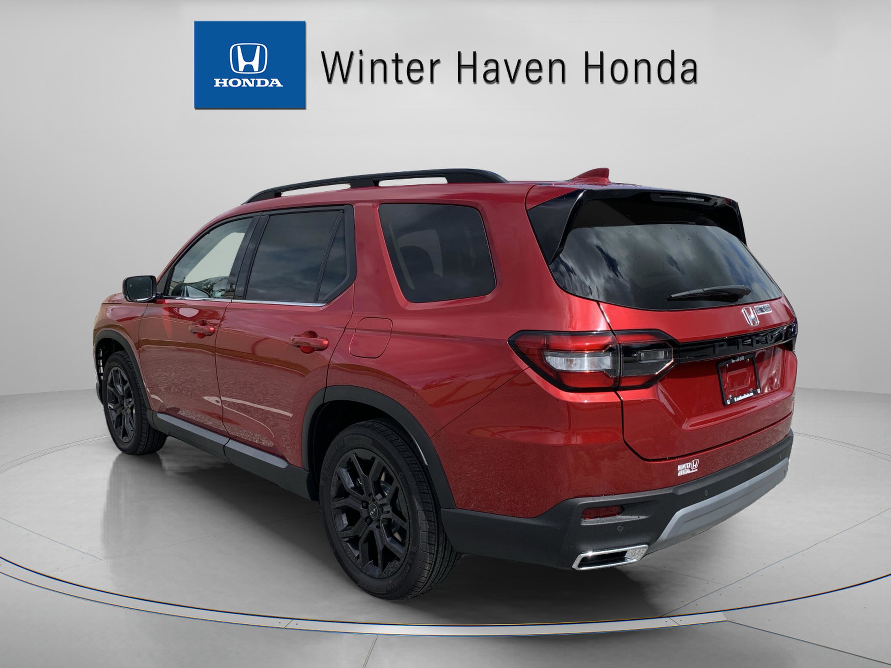 2025 Honda Pilot Touring photo 3