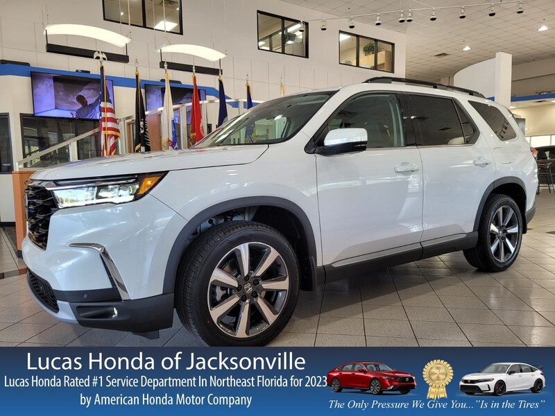 2025 Honda Pilot Touring's photo