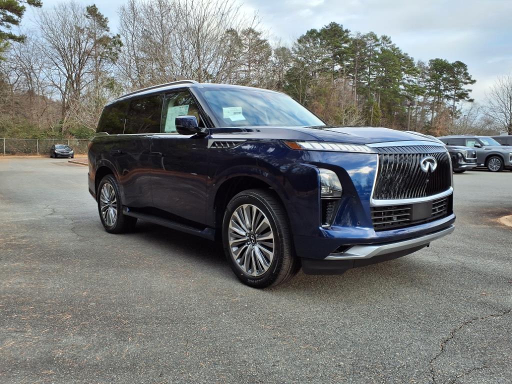 2025 Infiniti QX80 Luxe photo 3