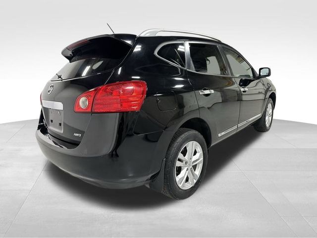 2015 Nissan Rogue Select S photo 4