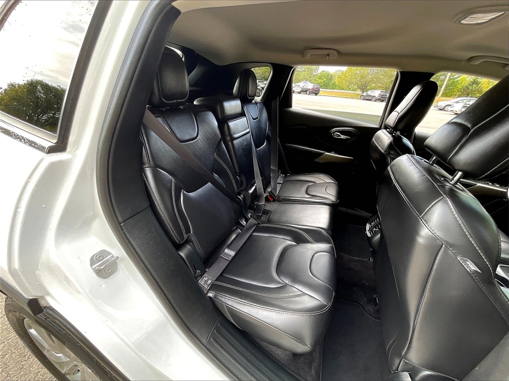 2018 Jeep Cherokee Limited photo 17
